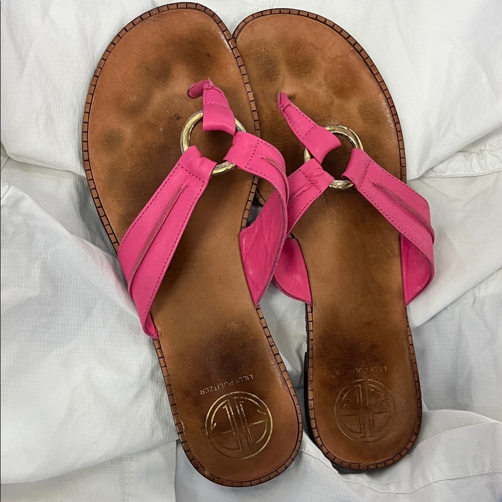Lilly Pulitzer Pink Sandals with Gold Ring